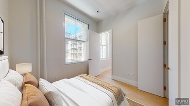452 Broome St in New York, NY - Building Photo - Building Photo