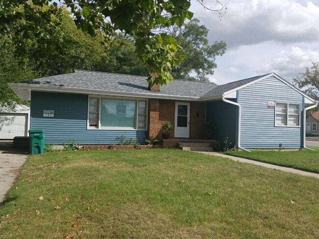 property at 104 Colorado Ave