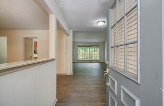 35 Cottage Grove Pl in Spring, TX - Building Photo - Building Photo