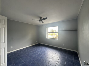 582 N Wickham Rd in Melbourne, FL - Building Photo - Building Photo