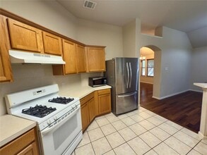 9214 Sommerland Wy in Austin, TX - Building Photo - Building Photo