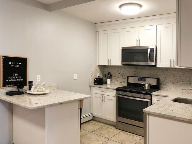 154 Sumner St in Boston, MA - Building Photo - Building Photo