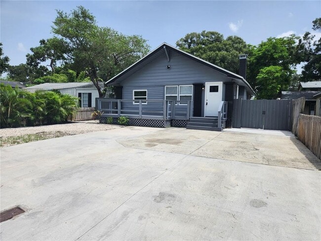 3924 45th Ave N in St. Petersburg, FL - Building Photo - Building Photo