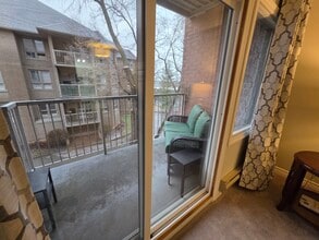 6 Niagara St in Grimsby, ON - Building Photo - Building Photo