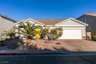 669 Pacific Cascades Dr in Henderson, NV - Building Photo