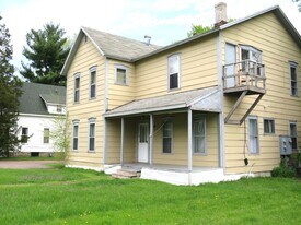 2123 4th St in Eau Claire, WI - Building Photo