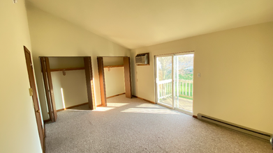 3058 McDonald Ave in Schenectady, NY - Building Photo - Building Photo