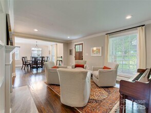 823 Sedgefield Rd in Charlotte, NC - Building Photo - Building Photo