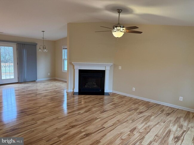 property at 3385 Howellsville Rd