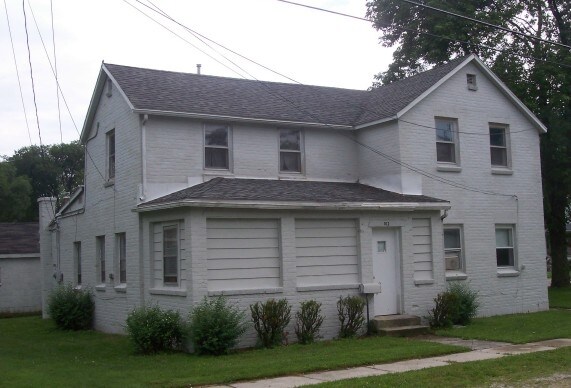 102 3rd St in Genoa, OH - Building Photo - Building Photo