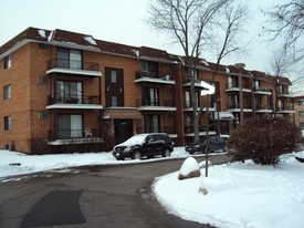 1442-1446 Carriage Ln Apartamentos