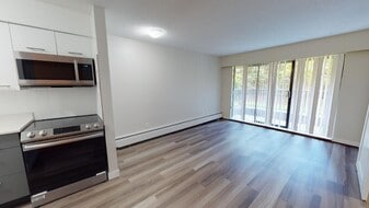 1373 West 73rd in Vancouver, BC - Building Photo
