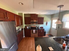 225 W 5th St in Frederick, MD - Building Photo
