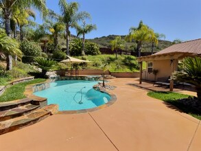 17080 Harvest Point Way in Ramona, CA - Building Photo - Building Photo