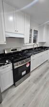 3016 Halldale Ave, Unit 3016 12 in Los Angeles, CA - Building Photo - Building Photo