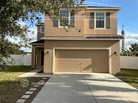 8311 Round Leaf Ln in Riverview, FL - Building Photo
