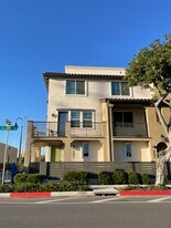 2560 Valentina Way, Unit 1 in City Of Commerce, CA - Building Photo