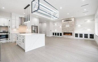 23087 134 Loop in Maple Ridge, BC - Building Photo - Building Photo