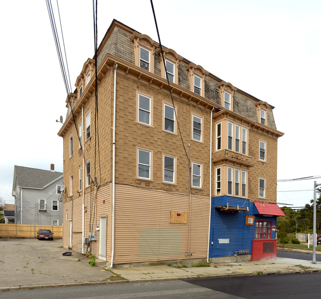 872-874 Branch Ave in Providence, RI - Building Photo - Building Photo