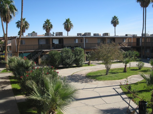 Andrade Apartments in Calexico, CA - Building Photo