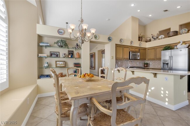 9800 Panorama Cliff Dr in Las Vegas, NV - Building Photo - Building Photo