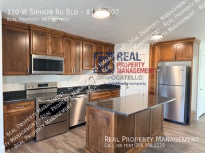 110 W Siphon Rd in Chubbuck, ID - Building Photo - Building Photo