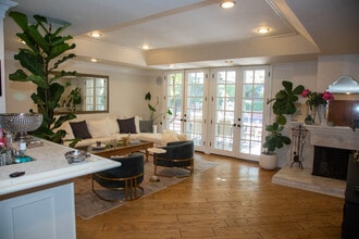 4511 Dulcinea Ct in Los Angeles, CA - Building Photo - Building Photo