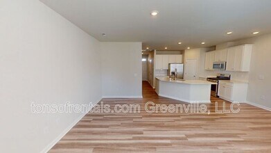 1668 Wren Crk Rd in Boiling Springs, SC - Building Photo - Building Photo