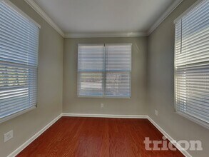 1808 Stonewater Dr in Nashville, TN - Foto de edificio - Building Photo