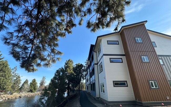 Bridge Water Apartments