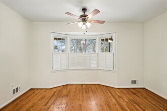 7609 Mulberry Bottom Ln in Springfield, VA - Building Photo - Building Photo