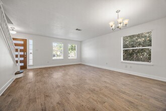 8501 Fern Bluff Ave in Round Rock, TX - Building Photo - Building Photo