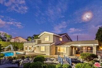 1047 E Pomello Dr in Claremont, CA - Building Photo - Building Photo