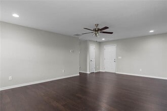 74 Gray Field Ct in Jefferson, GA - Building Photo - Building Photo