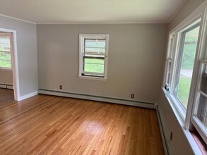 94 Lake Hayward Rd in Colchester, CT - Building Photo - Building Photo