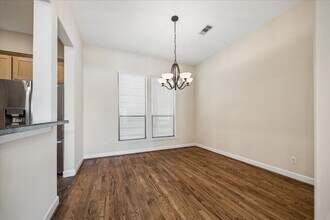 5811 Maxie St in Houston, TX - Building Photo - Building Photo