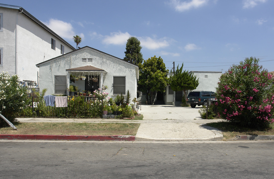 6025-6029 Romaine St in Los Angeles, CA - Building Photo