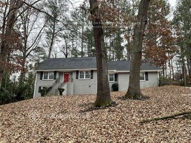 1150 Carlo Terrace SW in Atlanta, GA - Building Photo