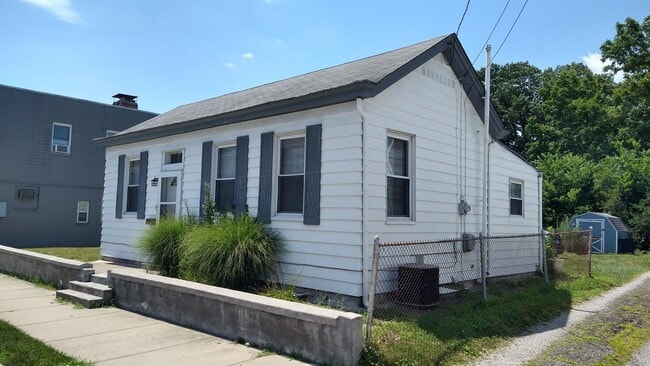 property at 1207 Jefferson Ave