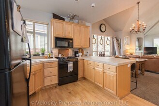 61701 Bridge Creek Loop in Bend, OR - Building Photo - Building Photo