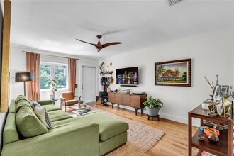 2431 Swanson Ave in Miami, FL - Building Photo - Building Photo