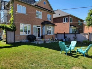73 Isabella Garden Ln in Whitchurch-Stouffville, ON - Building Photo - Building Photo