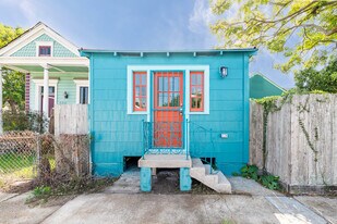 6310 Douglas St in New Orleans, LA - Building Photo