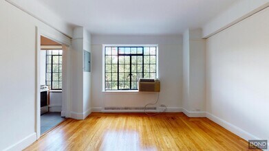 1 Christopher St in New York, NY - Building Photo - Building Photo