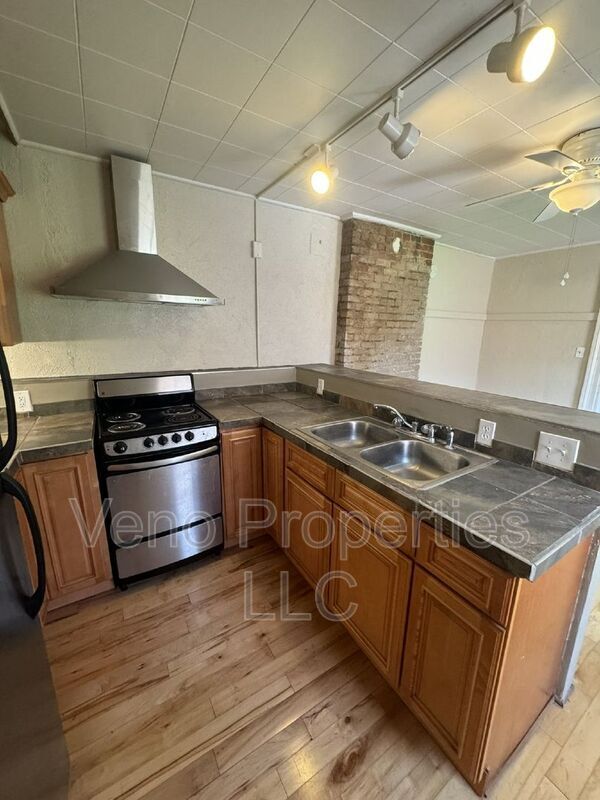 18 2nd St in Troy, NY - Building Photo - Building Photo