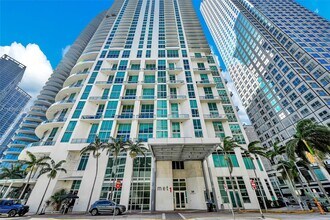300 S Biscayne Blvd in Miami, FL - Building Photo - Building Photo