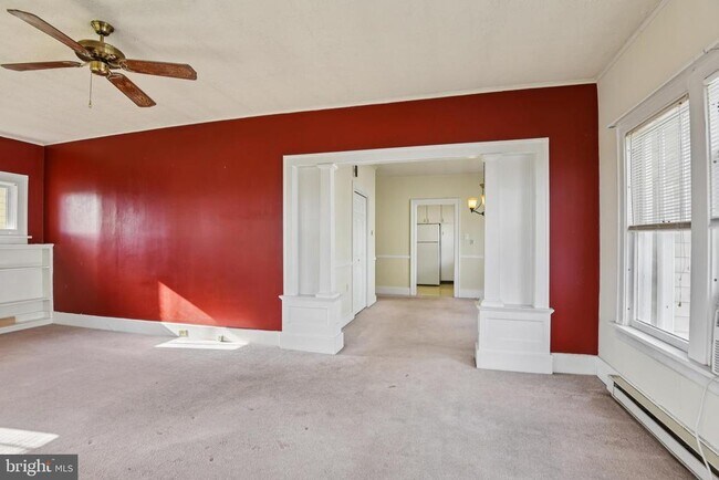 209 Locust St in Frederick, MD - Building Photo - Building Photo