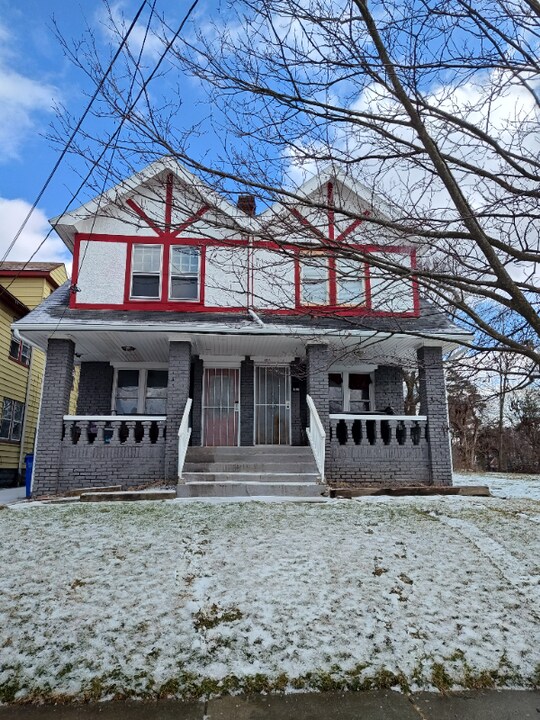 4079 E 104th St in Cleveland, OH - Building Photo