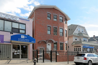 37-21 76th St in Jackson Heights, NY - Building Photo - Building Photo