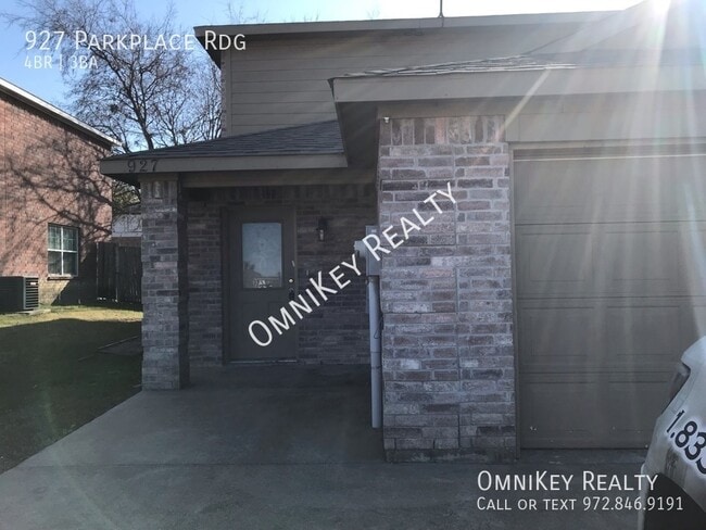 property at 927 Parkplace Ridge